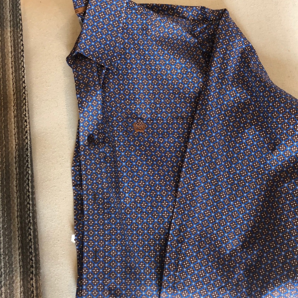 Like new Men’s Cinch Button up